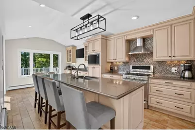 22 Woodside Rd, Springfield, NJ 07081 - Photo 9