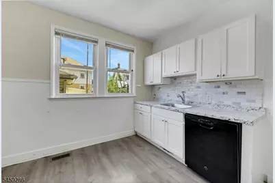 58 Floyd Ave, Bloomfield, NJ 07003 - Photo 15