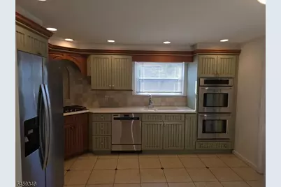 428 Franklin Ave, Nutley, NJ 07110 - Photo 5