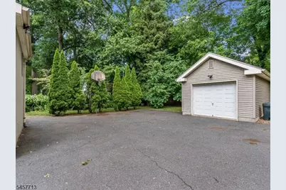 148 Grove St #2, Montclair, NJ 07042 - Photo 17