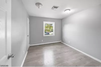 66 Lockwood Pl, Clifton, NJ 07012 - Photo 17