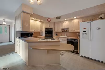 84 Two Bridges Rd, Montville Township, NJ 07082 - Photo 5