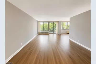 1 Claridge Dr #114, Verona, NJ 07044 - Photo 9