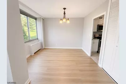 1 Claridge Dr #114, Verona, NJ 07044 - Photo 5