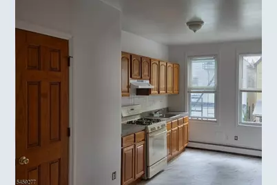 554 Franklin St, Elizabeth, NJ 07206 - Photo 11