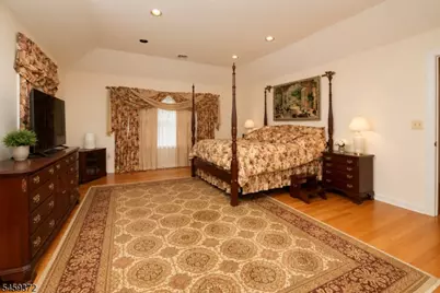 19 Westover Rd, Verona, NJ 07044 - Photo 17