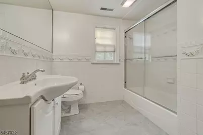 25 Notch Hill Dr, Livingston, NJ 07039 - Photo 29
