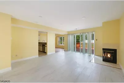 44 Whitby Cir, Franklin Township, NJ 08873 - Photo 9