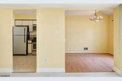 44 Whitby Cir, Franklin Township, NJ 08873 - Photo 15