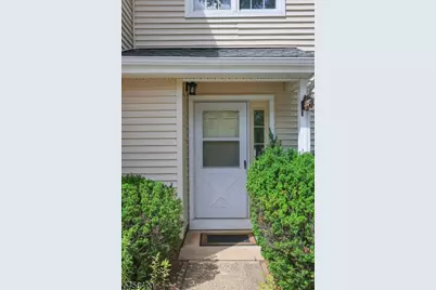 44 Whitby Cir, Franklin Township, NJ 08873 - Photo 5