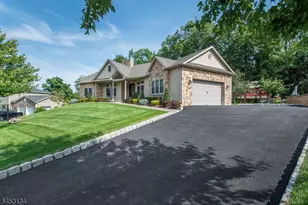 7 Dehart Ct, Wayne, NJ 07470 - Photo 3