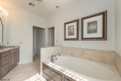 7 Dehart Ct, Wayne, NJ 07470 - Photo 19