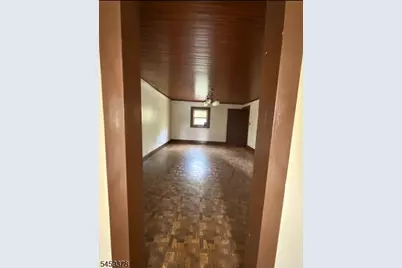 4 Robin Hill Ln, Hampton Boro, NJ 08827 - Photo 3