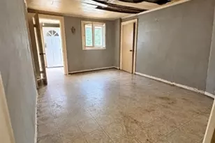 4 Robin Hill Ln, Hampton Boro, NJ 08827 - Photo 7
