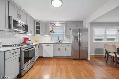 373 Saint Cloud Ave, West Orange Township, NJ 07052 - Photo 9