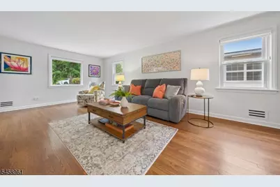 373 Saint Cloud Ave, West Orange Township, NJ 07052 - Photo 5