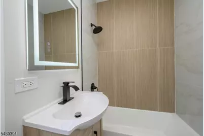 18 Fuller Pl, Irvington, NJ 07111 - Photo 17