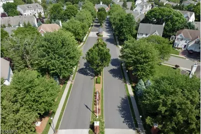 312 Wilshire Dr, Nutley, NJ 07110 - Photo 29