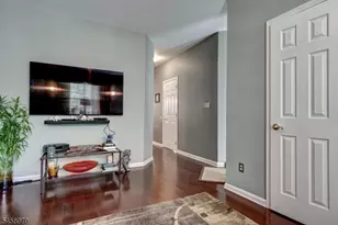 312 Wilshire Dr, Nutley, NJ 07110 - Photo 5