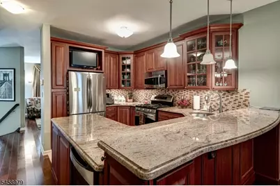 312 Wilshire Dr, Nutley, NJ 07110 - Photo 9