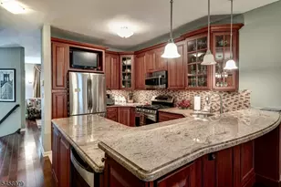 312 Wilshire Dr, Nutley, NJ 07110 - Photo 9
