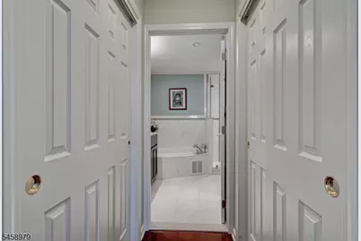 312 Wilshire Dr, Nutley, NJ 07110 - Photo 23