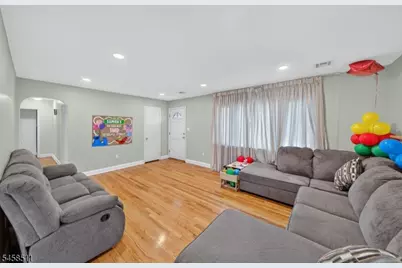 47 Albert Ave, Edison Twp., NJ 08837 - Photo 5