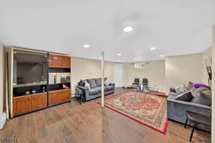 47 Albert Ave, Edison Twp., NJ 08837 - Photo 17