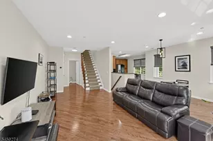 41 Liberty Way, South Bound Brook Boro, NJ 08880 - Photo 9
