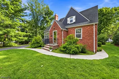 724 Eagle Rock Ave, West Orange Township, NJ 07052 - Photo 3