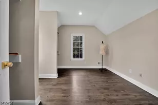 7 Stillery Rd, Tewksbury Township, NJ 08833 - Photo 23