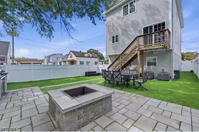 38 Center St, Belleville, NJ 07109 - Photo 35