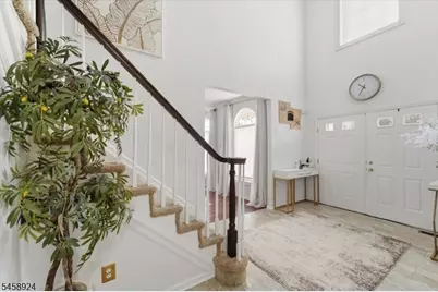 42 Margaret Dr, Franklin Township, NJ 08873 - Photo 3