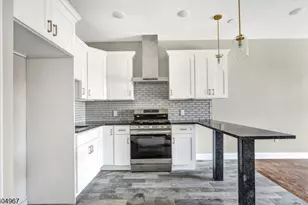318 Dixon Ave, Paterson, NJ 07501 - Photo 15