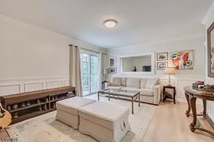 21 Amethyst Way, Franklin Township, NJ 08823 - Photo 5