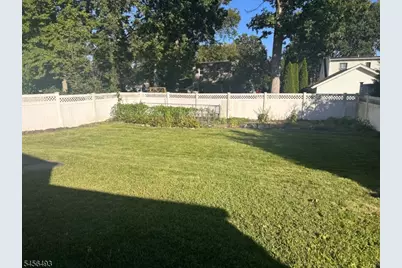 18 Hillcrest Dr, Wayne, NJ 07470 - Photo 25