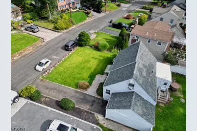 18 Hillcrest Dr, Wayne, NJ 07470 - Photo 3
