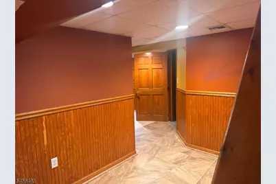 18 Hillcrest Dr, Wayne, NJ 07470 - Photo 29