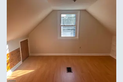 18 Hillcrest Dr, Wayne, NJ 07470 - Photo 33
