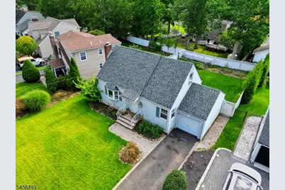 18 Hillcrest Dr, Wayne, NJ 07470 - Photo 9