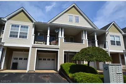 4 Collura Ln, Clifton, NJ 07012 - Photo 1