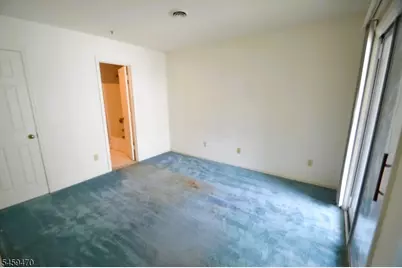 4 Collura Ln, Clifton, NJ 07012 - Photo 19