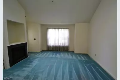 4 Collura Ln, Clifton, NJ 07012 - Photo 23