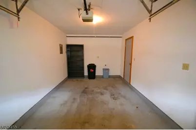 4 Collura Ln, Clifton, NJ 07012 - Photo 5