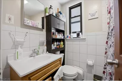 70 4th St, Elizabeth, NJ 07206 - Photo 9