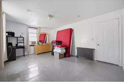 70 4th St, Elizabeth, NJ 07206 - Photo 21