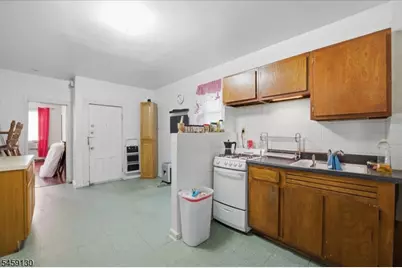 70 4th St, Elizabeth, NJ 07206 - Photo 19