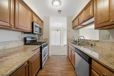 114 Henley Dr #114, Franklin Township, NJ 08873 - Photo 11