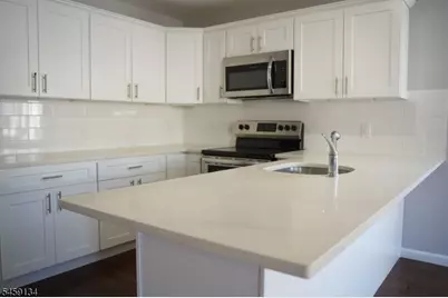 168 Johnson Ave #2, Newark, NJ 07108 - Photo 9