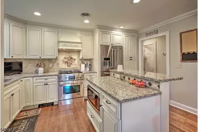 3 Prospect St, Peapack Gladstone Boro, NJ 07977 - Photo 11